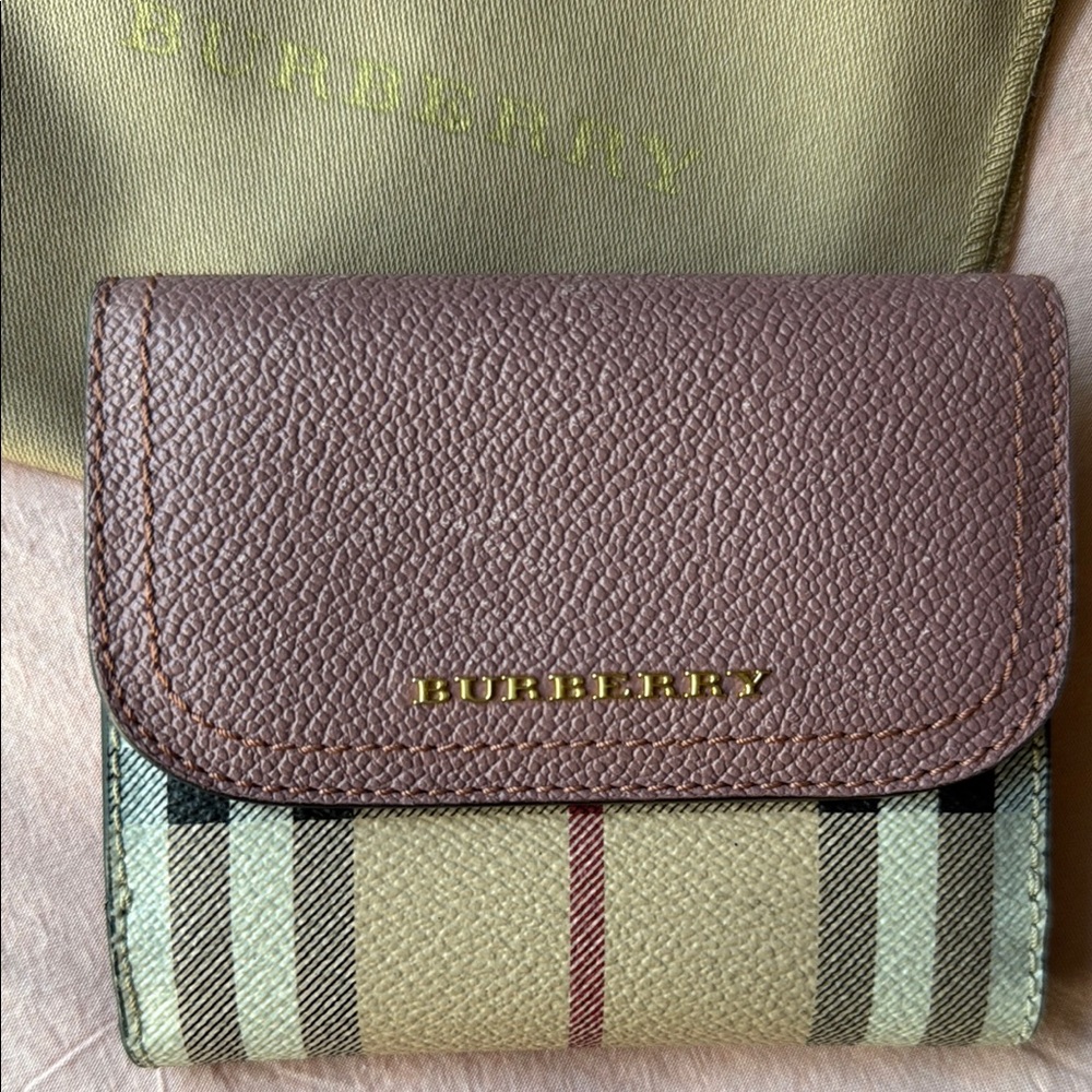 Burberry Compact Wallet - Picture 3 of 10